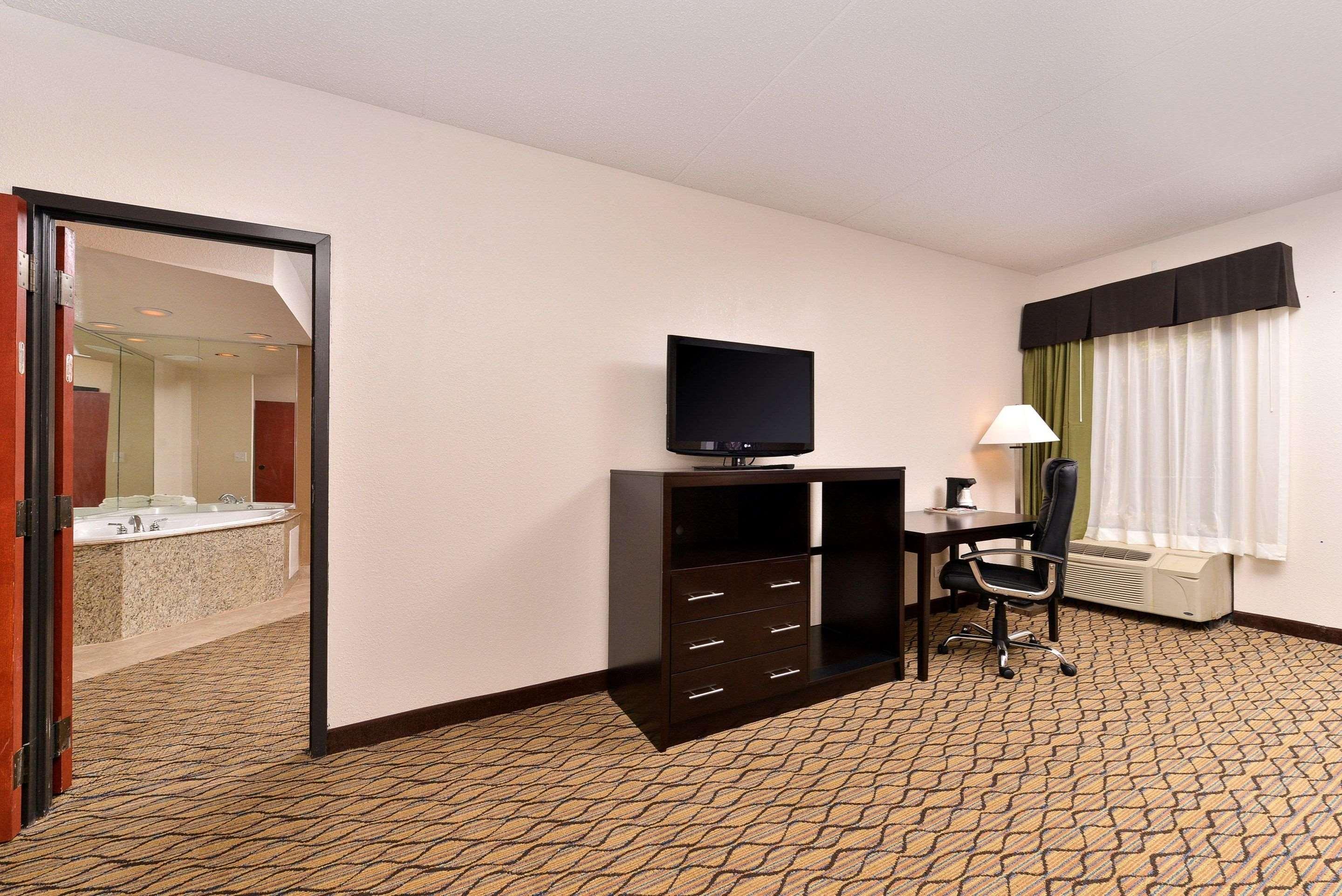 Quality Inn & Suites Matteson Near I-57 Exterior foto