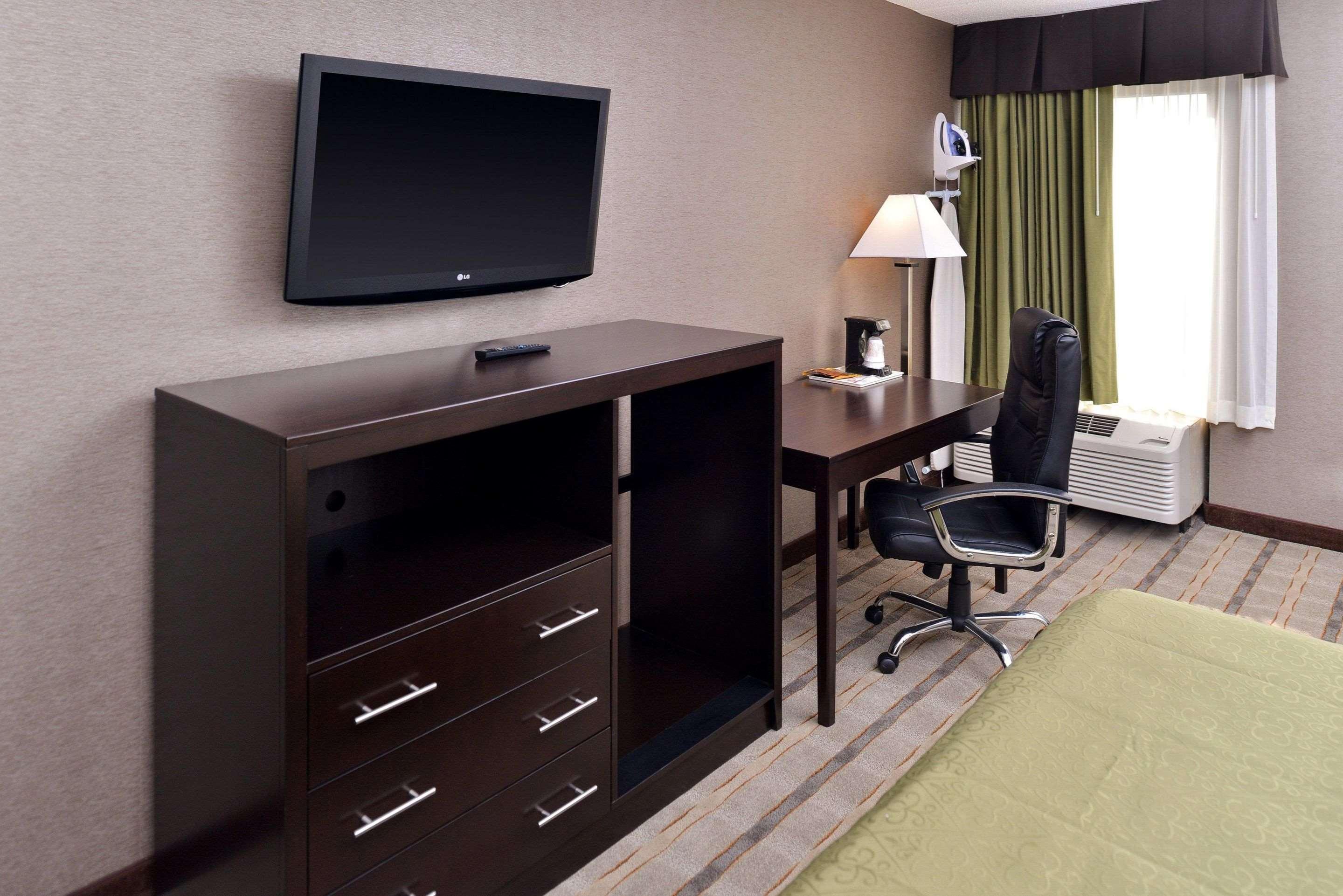 Quality Inn & Suites Matteson Near I-57 Exterior foto